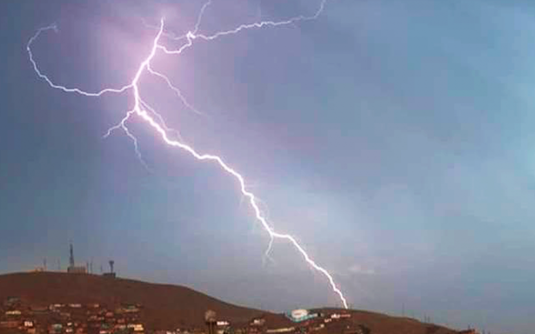 Lo que debes saber sobre los rayos que cayeron en Lima